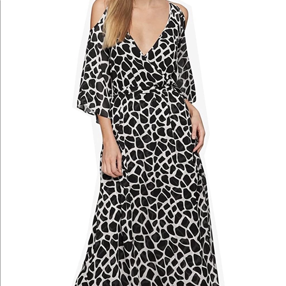 NWT Bar III Printed Cold Shoulder Maxi Dre…
